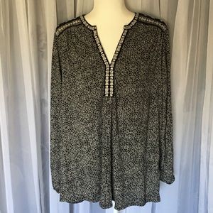 SOLD!- Lucky Brand Womens Embroidered Top Sz 2X